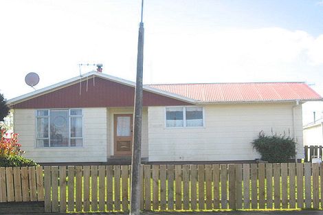 Photo of property in 4/4a Meads Place, Marton, 4710