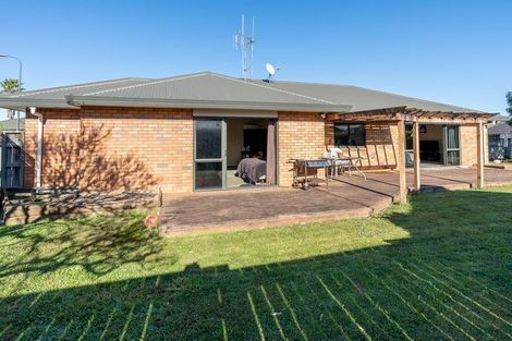 Photo of property in 44 Cranbrook Place, Rototuna North, Hamilton, 3210