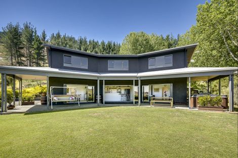 Photo of property in 35 Raratu Road, Kahuranaki, Havelock North, 4295