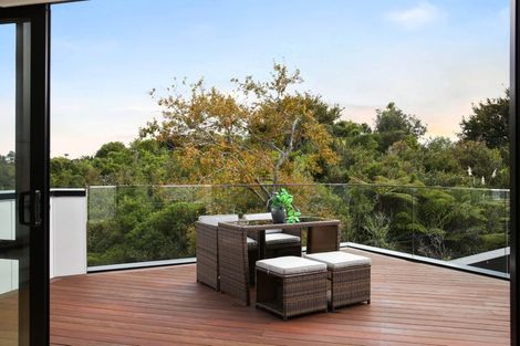 Photo of property in 28a Oliver Twist Avenue, Mellons Bay, Auckland, 2014