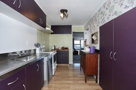 Photo of property in 42 Park Street, Foxton, 4814