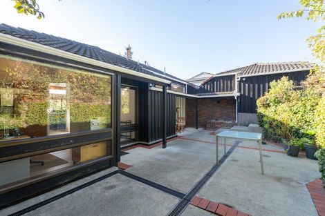 Photo of property in 37 Greyfriars Crescent, Tawa, Wellington, 5028