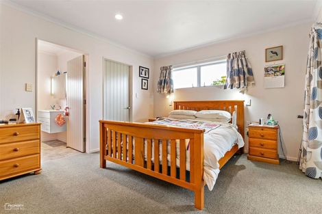 Photo of property in 10 Massey Place, Masterton, 5810