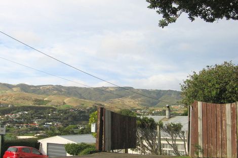 Photo of property in 12 Hillary Street, Tawa, Wellington, 5028