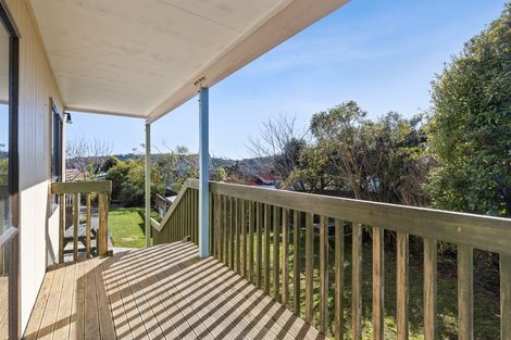 Photo of property in 5 Kinloch Place, Papakowhai, Porirua, 5024
