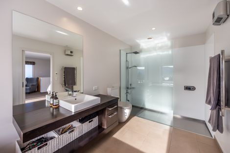 Photo of property in 8 Ngatea Road, Diamond Harbour, Lyttelton, 8971