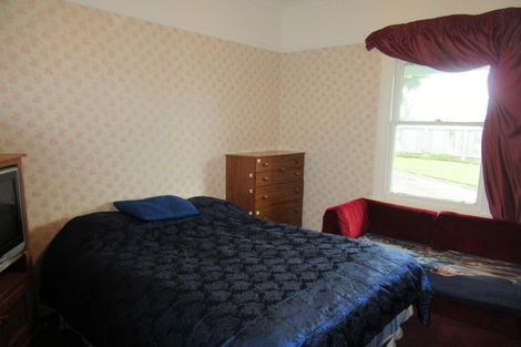 Photo of property in 43 Rhodes Street, Waimate, 7924