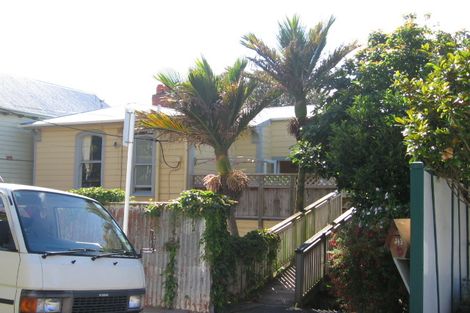 Photo of property in 343 The Terrace, Te Aro, Wellington, 6011