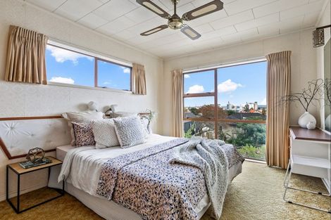 Photo of property in 6 Sutherland Avenue, Mount Maunganui, 3116