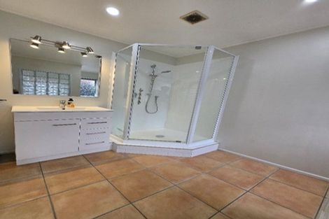 Photo of property in 10 Tercel Place, Sunnyhills, Auckland, 2010