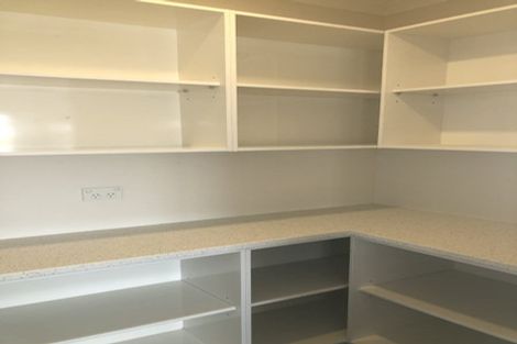 Photo of property in 2 Arahi Place, Rototuna North, Hamilton, 3210