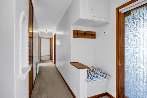 Photo of property in 5 Domett Street, Opunake, 4616