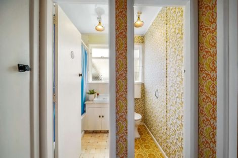 Photo of property in 12 Mclean Street, Oamaru North, Oamaru, 9400