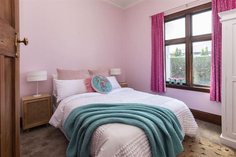 Photo of property in 121 Weston Road, St Albans, Christchurch, 8052