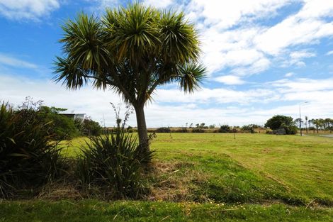 Photo of property in 2 Elley Drive, Carters Beach, Westport, 7825