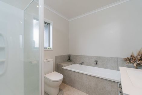 Photo of property in 140 Hillpark Drive, Pokeno, 2402