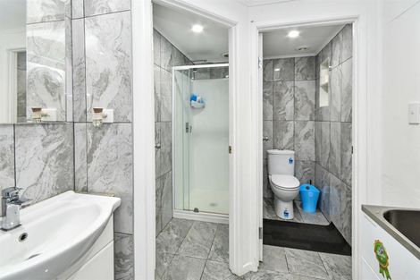 Photo of property in 29 Beaumonts Way, Manurewa, Auckland, 2102