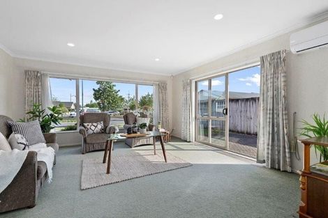 Photo of property in 15 Thistlewood Avenue, Hamilton East, Hamilton, 3216