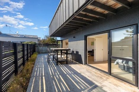 Photo of property in 1046b Papamoa Beach Road, Papamoa Beach, Papamoa, 3118