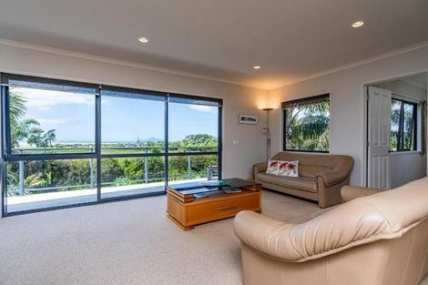 Photo of property in 381 Cove Road, Waipu, 0582