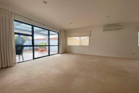 Photo of property in 2/90 Nile Road, Milford, Auckland, 0620