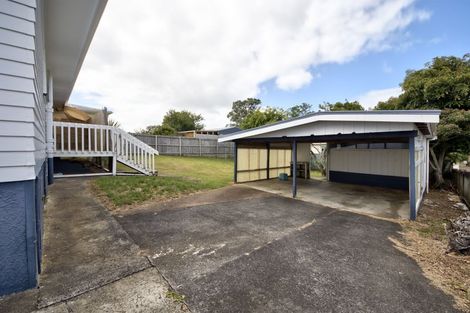 Photo of property in 16 Esmeralda Avenue, Avondale, Auckland, 1026
