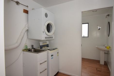 Photo of property in 2 Queen Street, Brighton, Dunedin, 9035