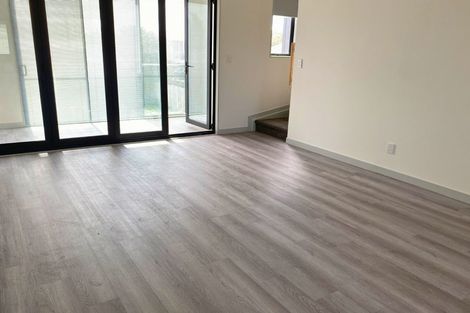 Photo of property in 8/218 Rosebank Road, Avondale, Auckland, 1026