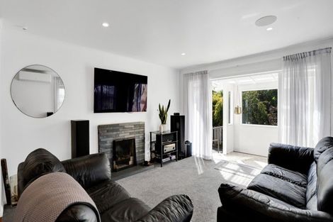 Photo of property in 1163 Devon Road, Bell Block, New Plymouth, 4373