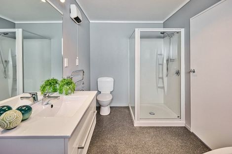 Photo of property in 84 Leeward Drive, Whitby, Porirua, 5024