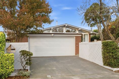 Photo of property in 6 Camelot Street, Ilam, Christchurch, 8041