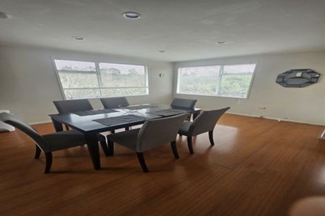 Photo of property in 357 Triangle Road, Henderson, Auckland, 0610