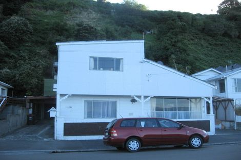 Photo of property in 185 Marine Parade, Seatoun, Wellington, 6022