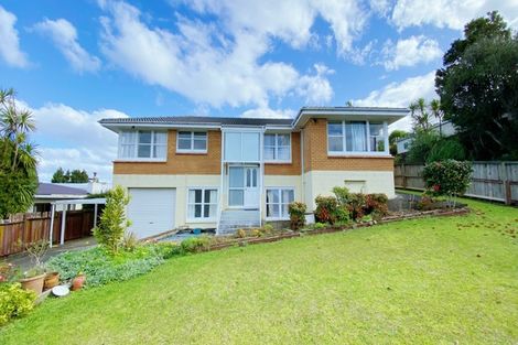 Photo of property in 14 Meadowvale Avenue, Forrest Hill, Auckland, 0620