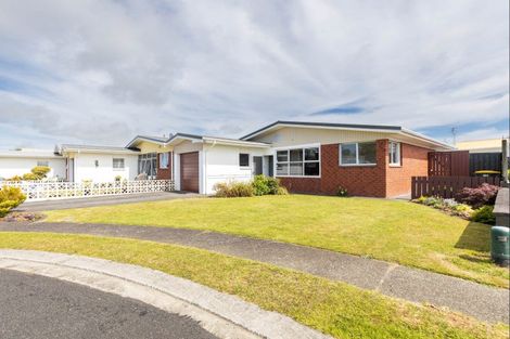 Photo of property in 7a Evelyn Place, Welbourn, New Plymouth, 4310
