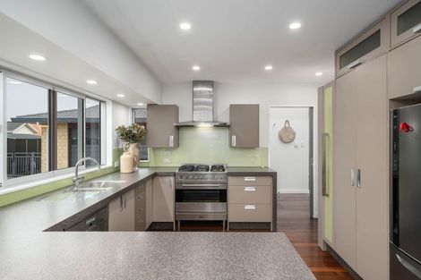 Photo of property in 45a Kirton Drive, Riverstone Terraces, Upper Hutt, 5018