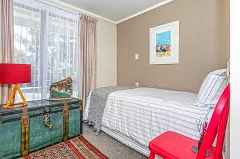 Photo of property in 225 Moana Anu Anu Avenue, Whangamata, 3620