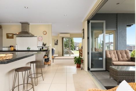 Photo of property in 19 Holyoake Terrace, Omokoroa, 3114
