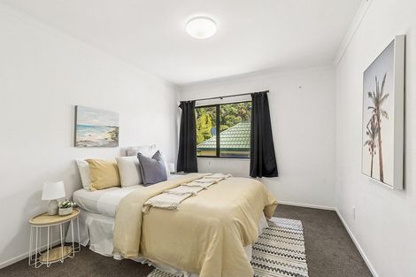 Photo of property in 23 Amesbury Drive, Churton Park, Wellington, 6037