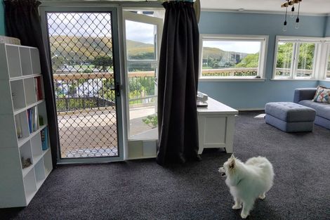 Photo of property in 74 Mana Esplanade, Paremata, Porirua, 5026