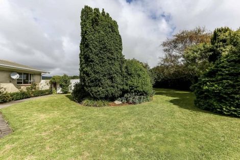 Photo of property in 54 Wairau Road, Oakura, 4314