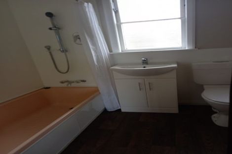 Photo of property in 12 Mersey Street, Rongotea, 4476