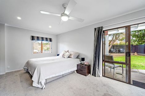 Photo of property in 2/109 Oaktree Avenue, Browns Bay, Auckland, 0630