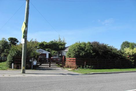 Photo of property in 16 Leeston And Lake Road, Leeston, 7632