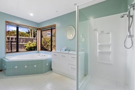 Photo of property in 34 Alpine View Lane, Parklands, Christchurch, 8083