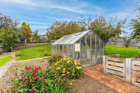 Photo of property in 14 Brough Street, Palmerston, 9430