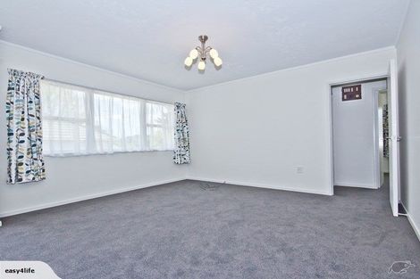 Photo of property in 21a View Road, Henderson, Auckland, 0612