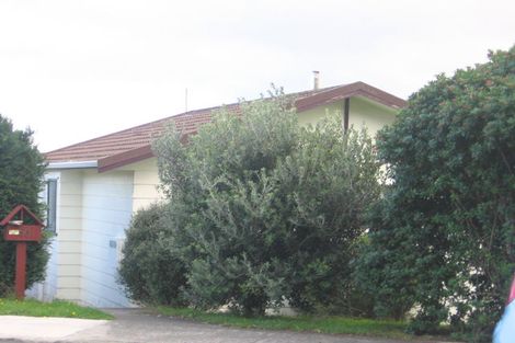 Photo of property in 60 Dominica Crescent, Grenada Village, Wellington, 6037