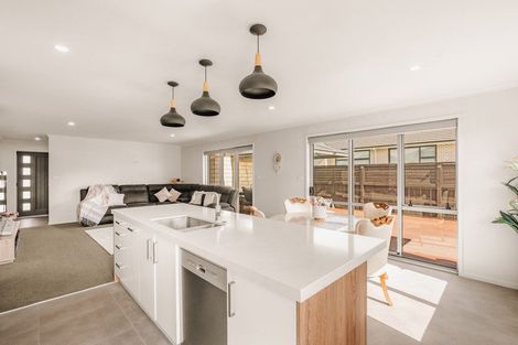 Photo of property in 143 Te Okuroa Drive, Papamoa, 3118