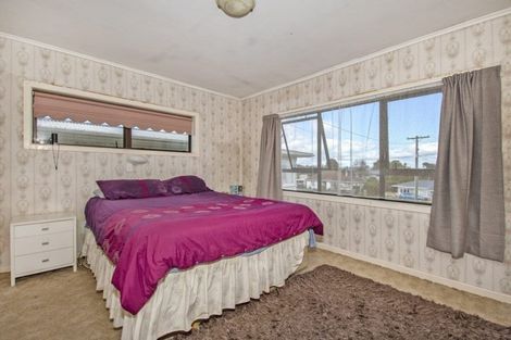 Photo of property in 5 Hinemoa Street, Onerahi, Whangarei, 0110